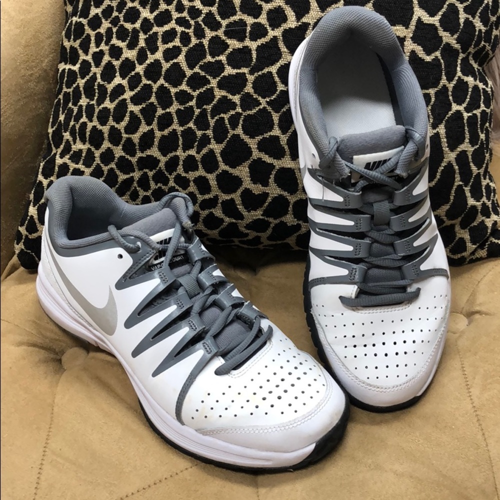 Nike Vapor Court shoes